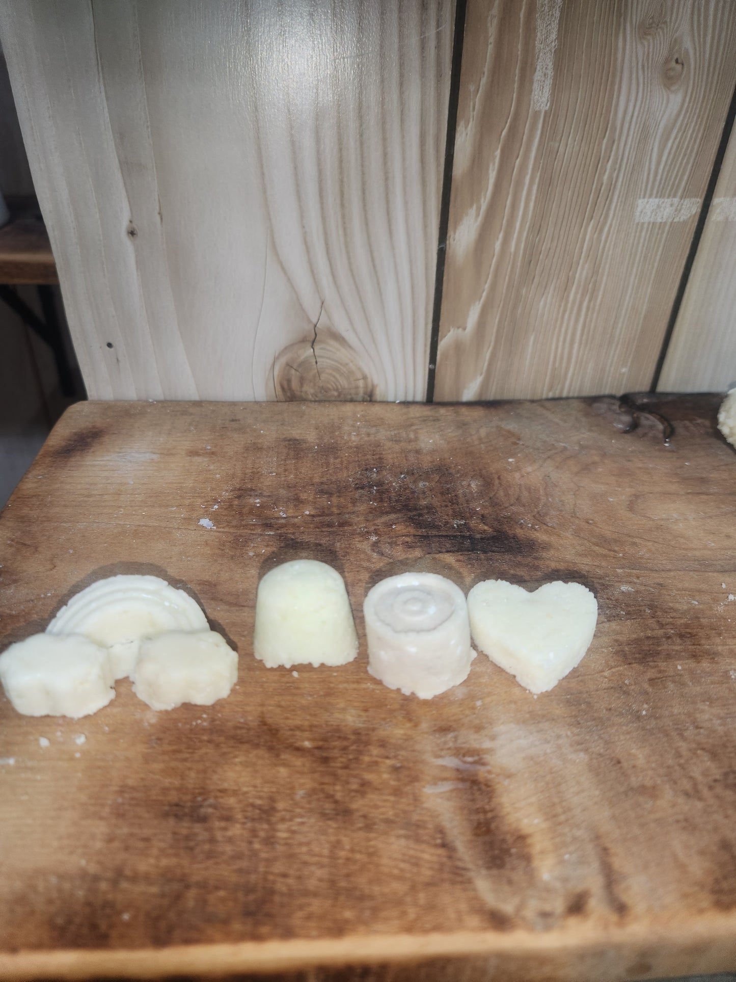 Bombe de douche nettoyante (choix d'odeur disponible)