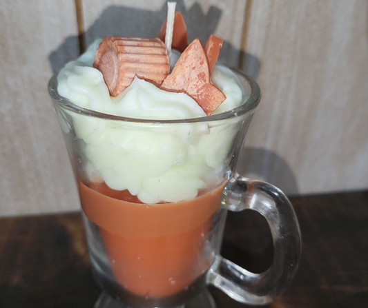 Bougie chocolat chaud à l'érable (les décorations sur le dessus sont cassées)